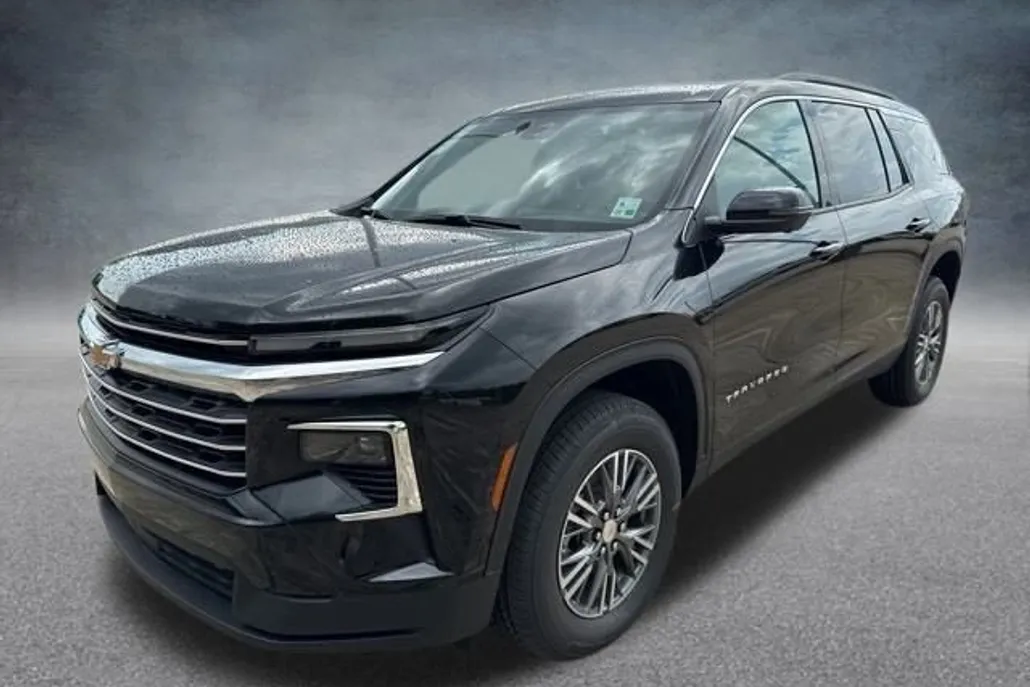 2026 Chevrolet Traverse photo 1