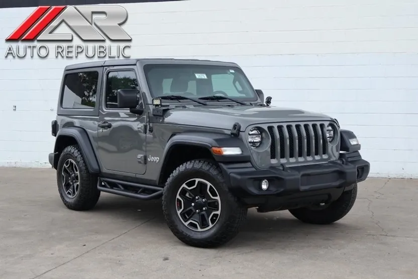 2020 Jeep Wrangler Sport S photo 1