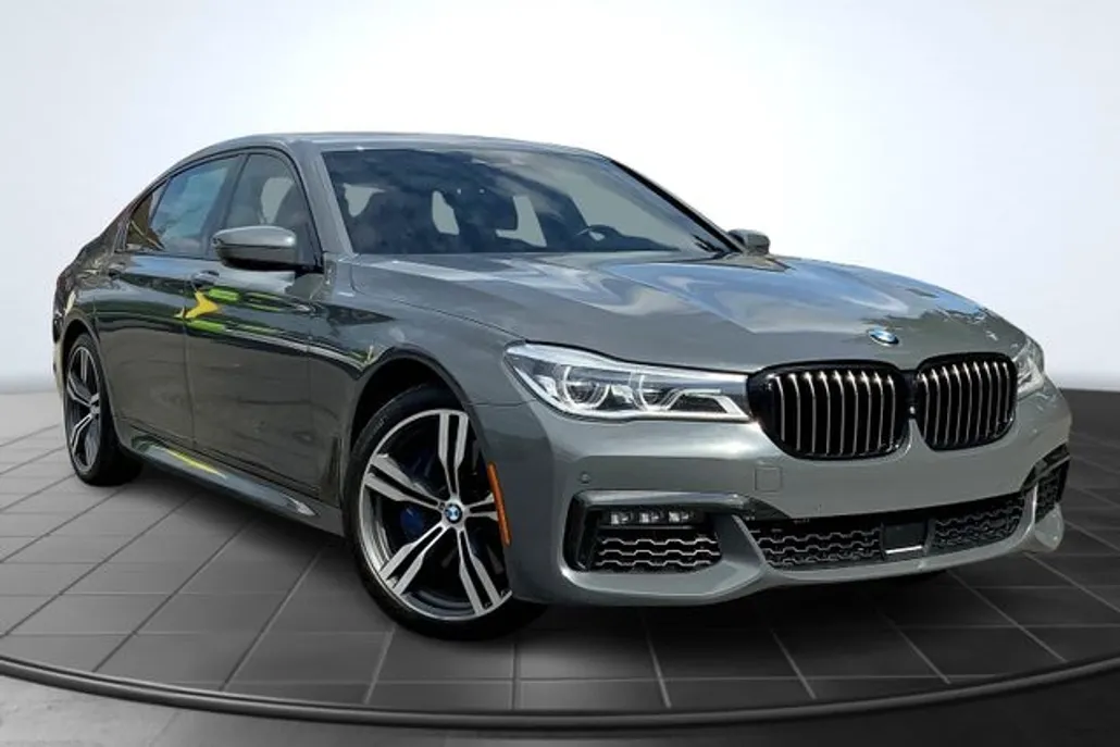2018 Bmw 750i / B7 photo 1