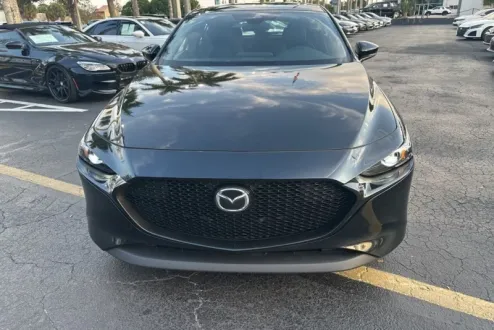 2022 Mazda Mazda3 Select photo 3