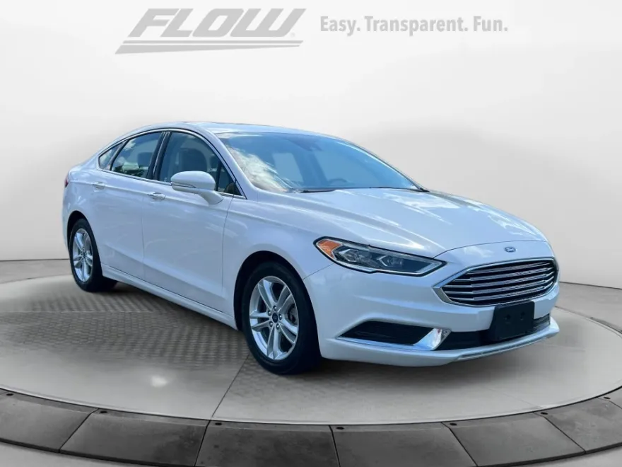 2018 Ford Fusion SE photo 1
