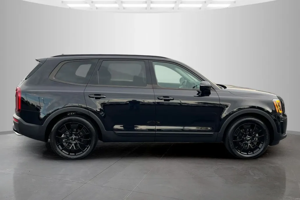 2022 Kia Telluride SX photo 1