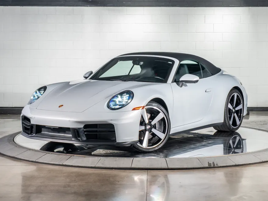 2025 Porsche 911 Cabriolet photo 1