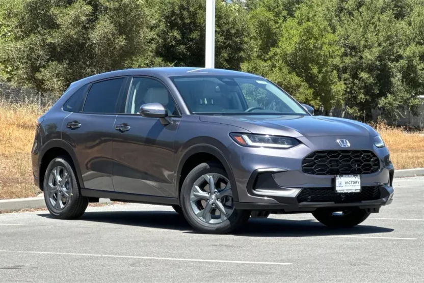 2026 Honda HR-V LX photo 1