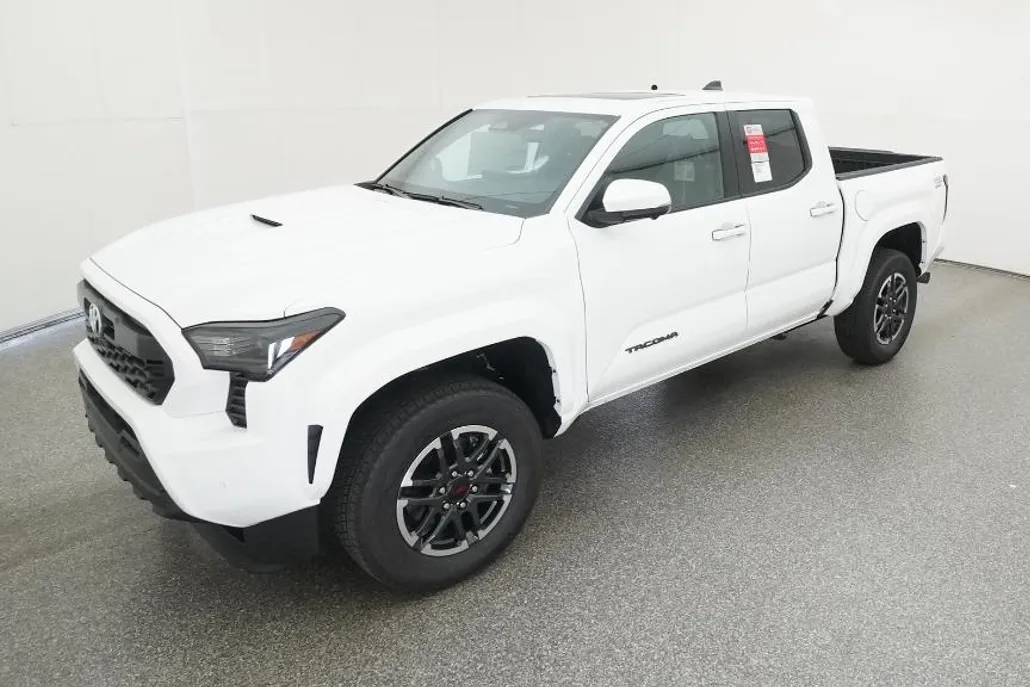 2025 Toyota Tacoma TRD Sport Double Cab photo 1