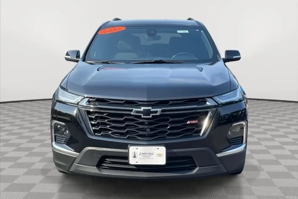 2023 Chevrolet Traverse RS photo 1