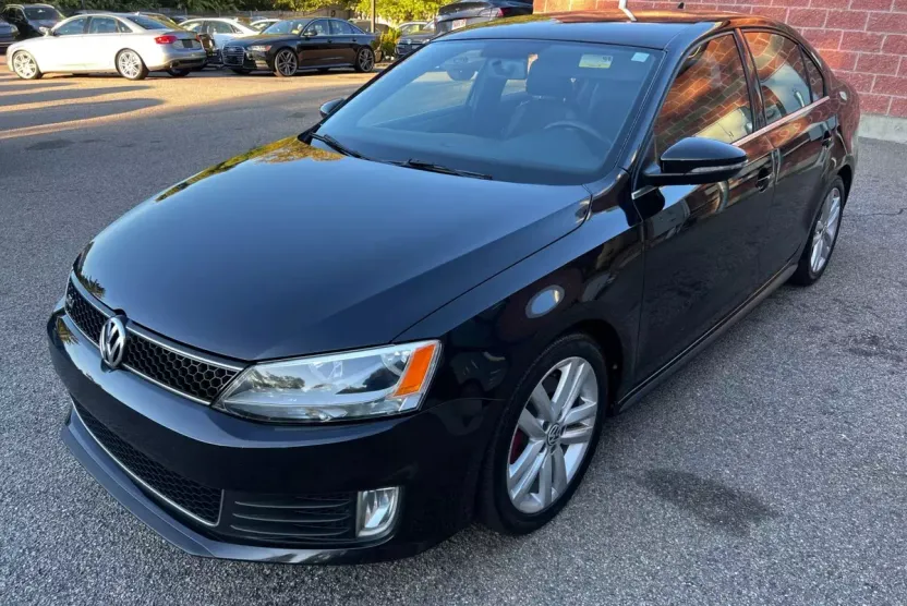 2013 Volkswagen Jetta 2.0T GLI photo 1