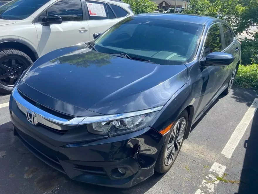 2018 Honda Civic EX-T photo 1