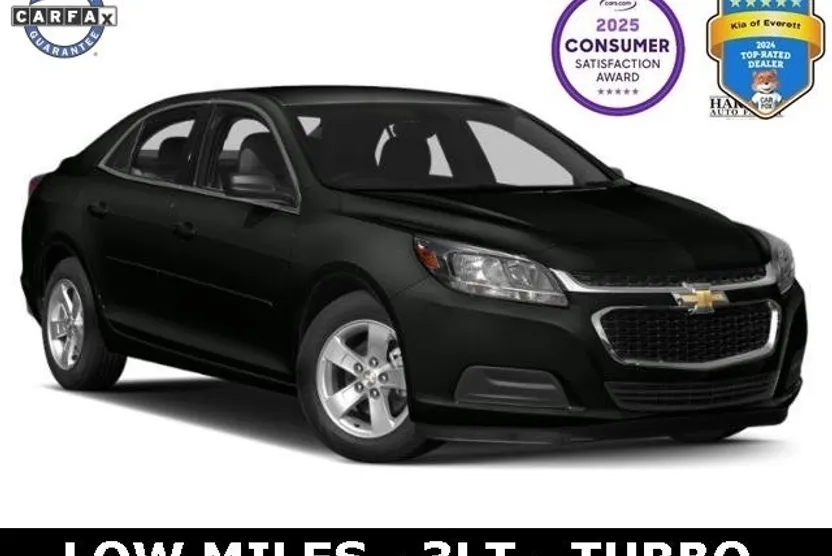 2015 Chevrolet Malibu 2LT photo 1