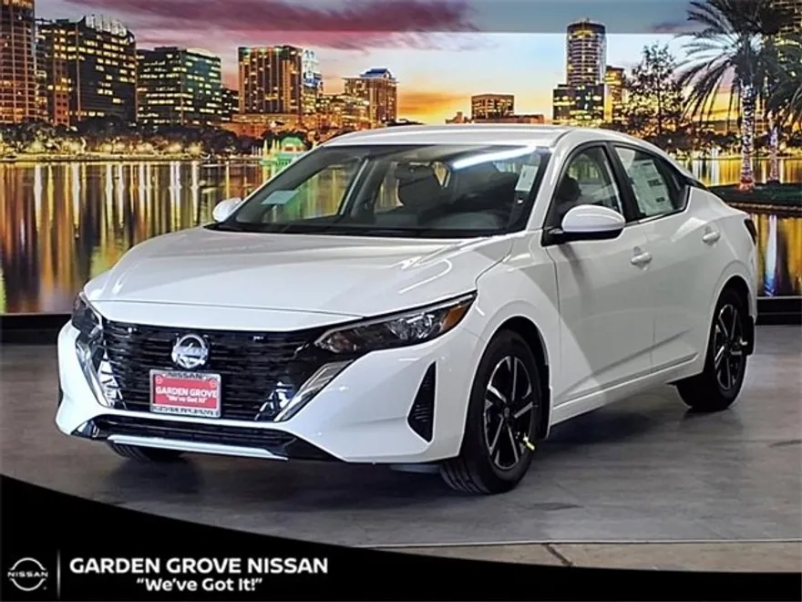2025 Nissan Sentra SV photo 1