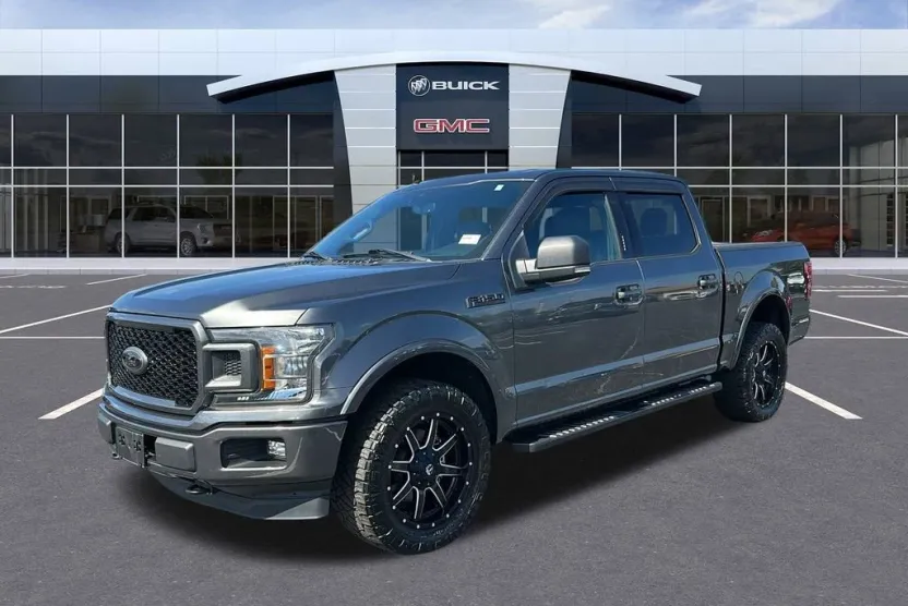 2020 Ford F-150 XLT photo 1