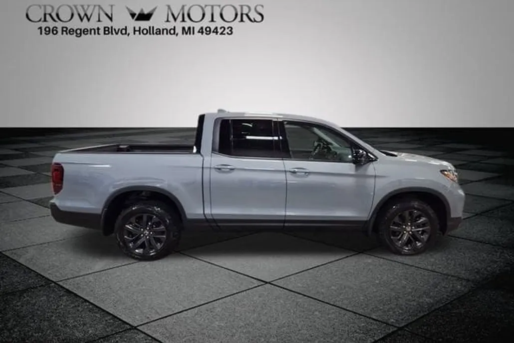 2024 Honda Ridgeline Sport photo 1