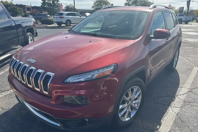 2016 Jeep Cherokee Limited photo 1
