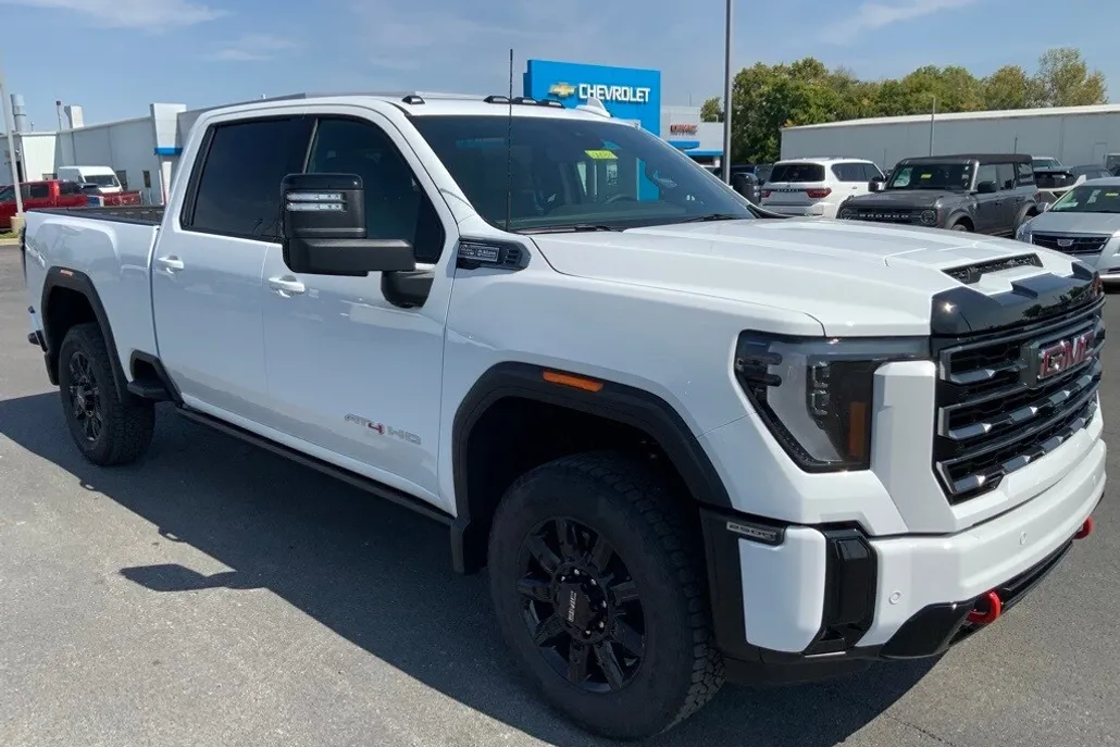 2026 Gmc Sierra 2500 HD AT4 photo 1
