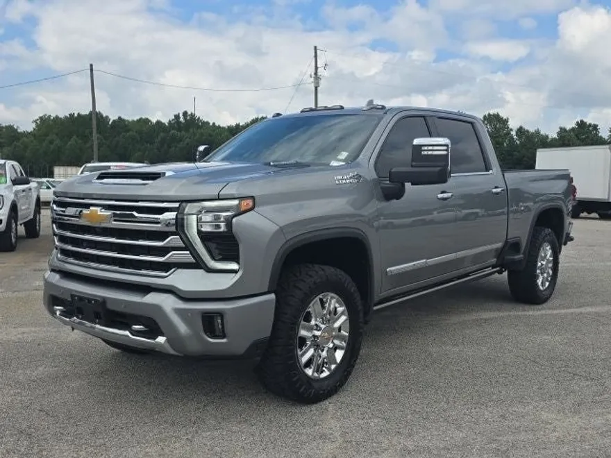 2024 Chevrolet Silverado 2500HD High Country photo 1