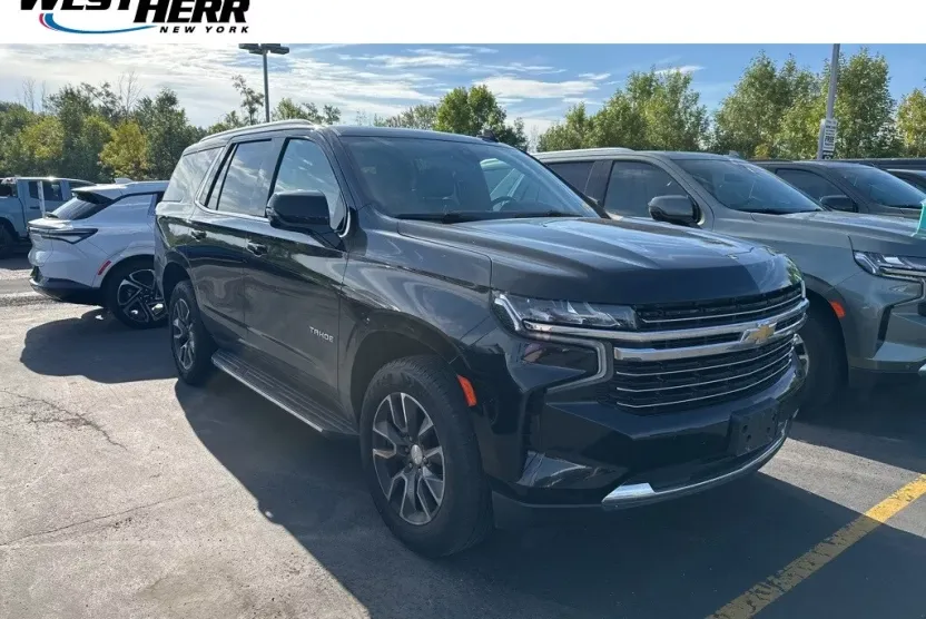 2021 Chevrolet Tahoe LT photo 1