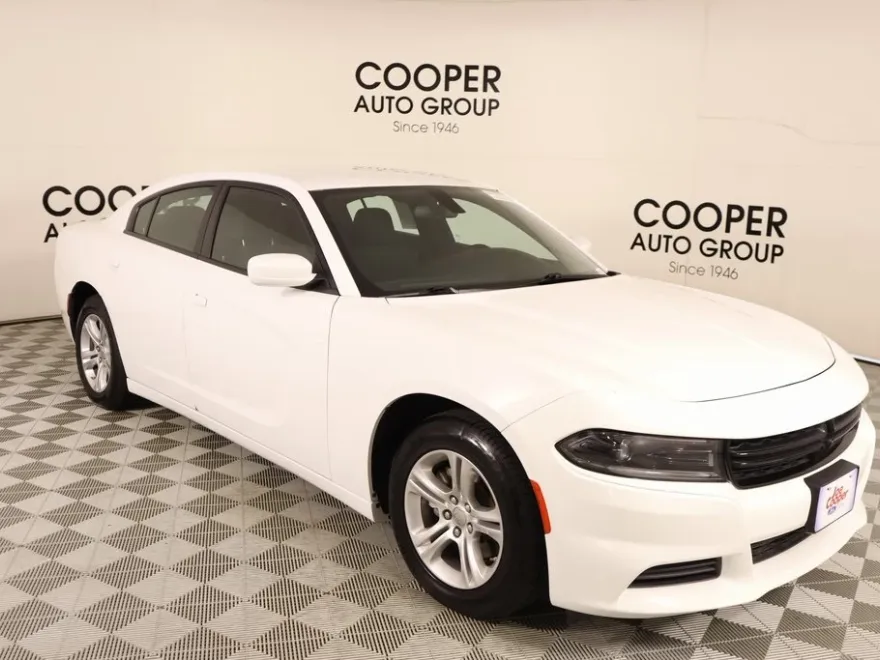 2022 Dodge Charger SXT photo 1