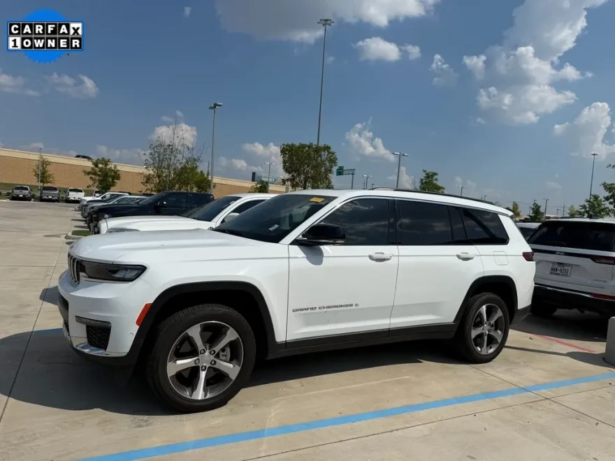 2024 Jeep Grand Cherokee Limited photo 1