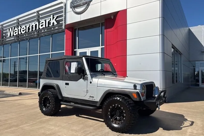 2004 Jeep Wrangler SE photo 1