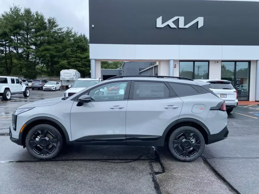 2026 Kia Sportage X-Line photo 1