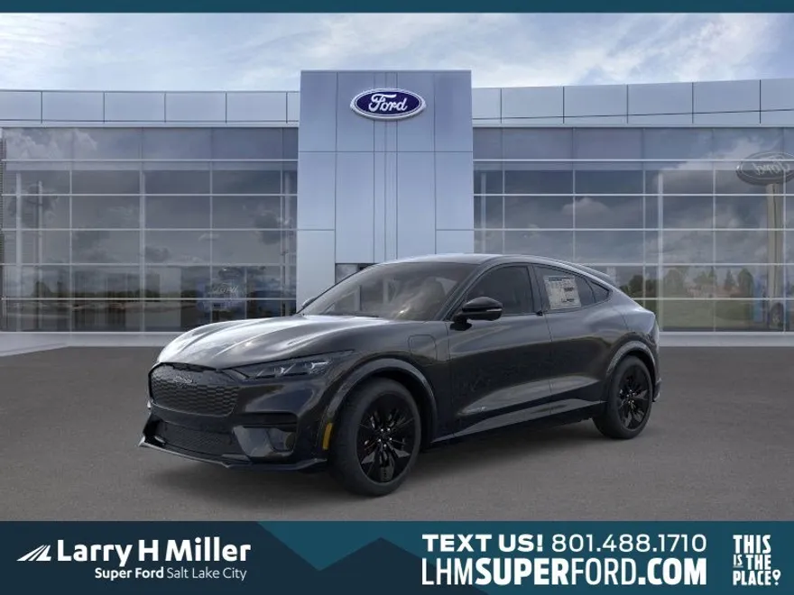 2025 Ford Mustang Mach-E GT photo 1