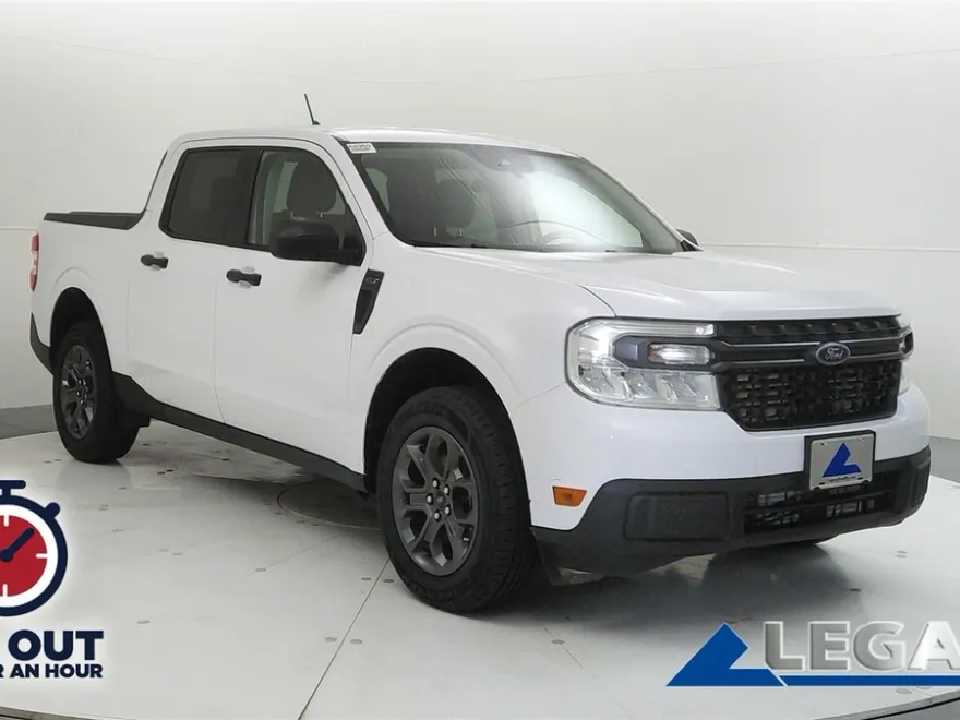 2024 Ford Maverick XLT photo 1
