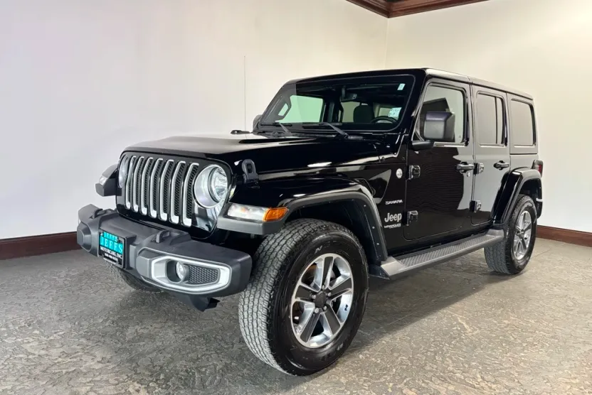2021 Jeep Wrangler Unlimited Sahara photo 1