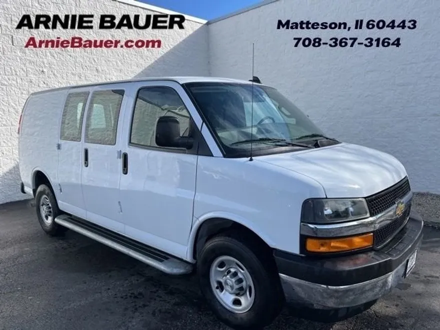 2023 Chevrolet Express Cargo 2500 photo 1