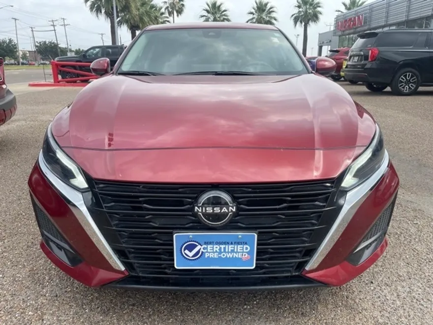 2023 Nissan Altima 2.5 SL photo 1