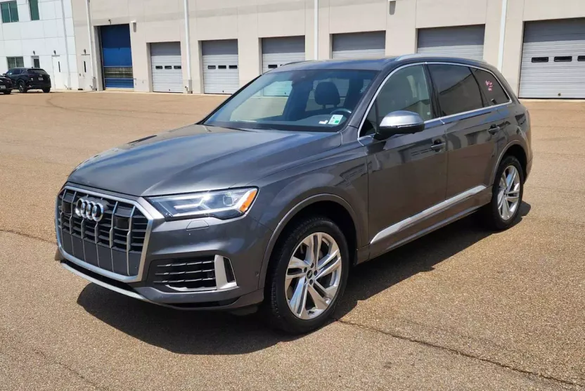2021 Audi Q7 Premium Plus photo 1