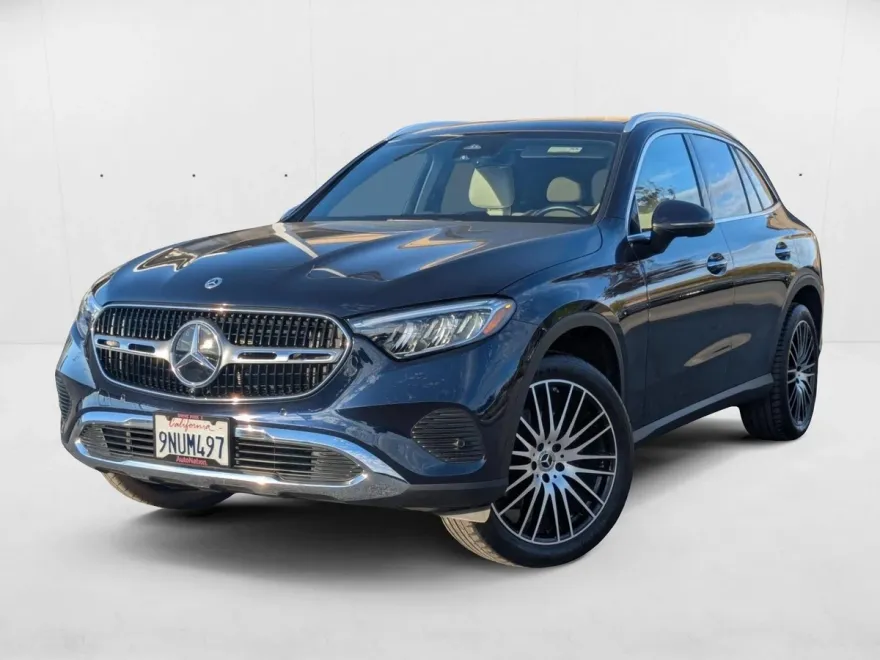 2024 Mercedes Benz GLC 300 4MATIC photo 1
