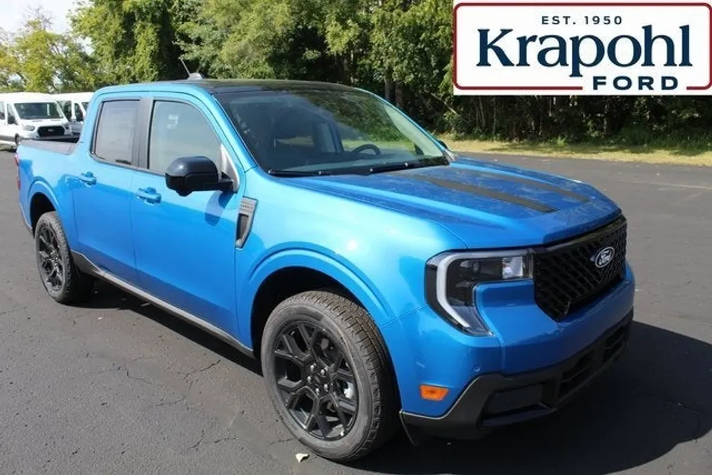 2025 Ford Maverick Lariat photo 1