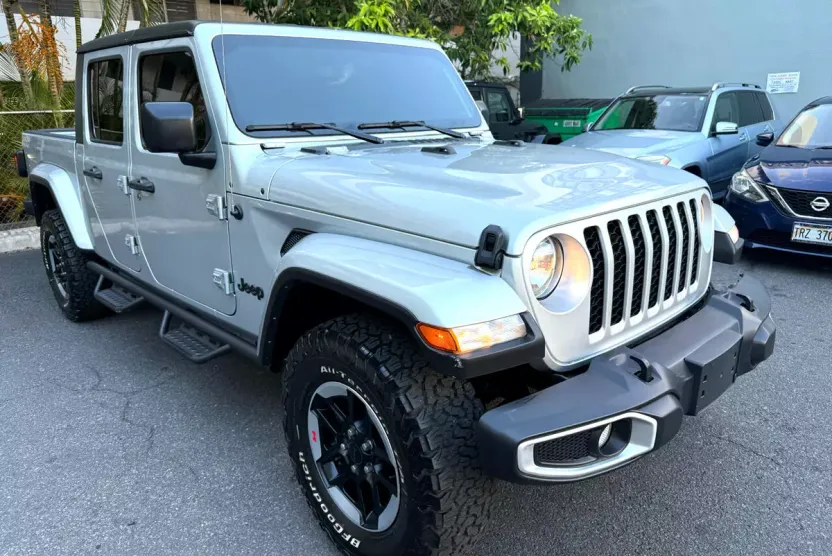 2023 Jeep Gladiator Sport S photo 1