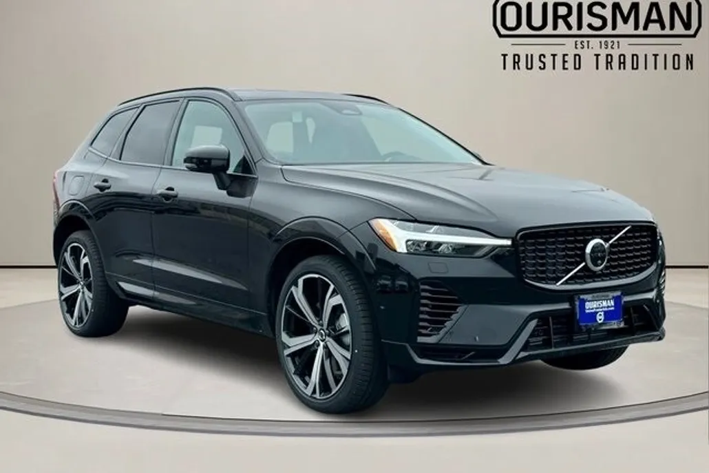 2025 Volvo XC60 Hybrid T8 photo 1