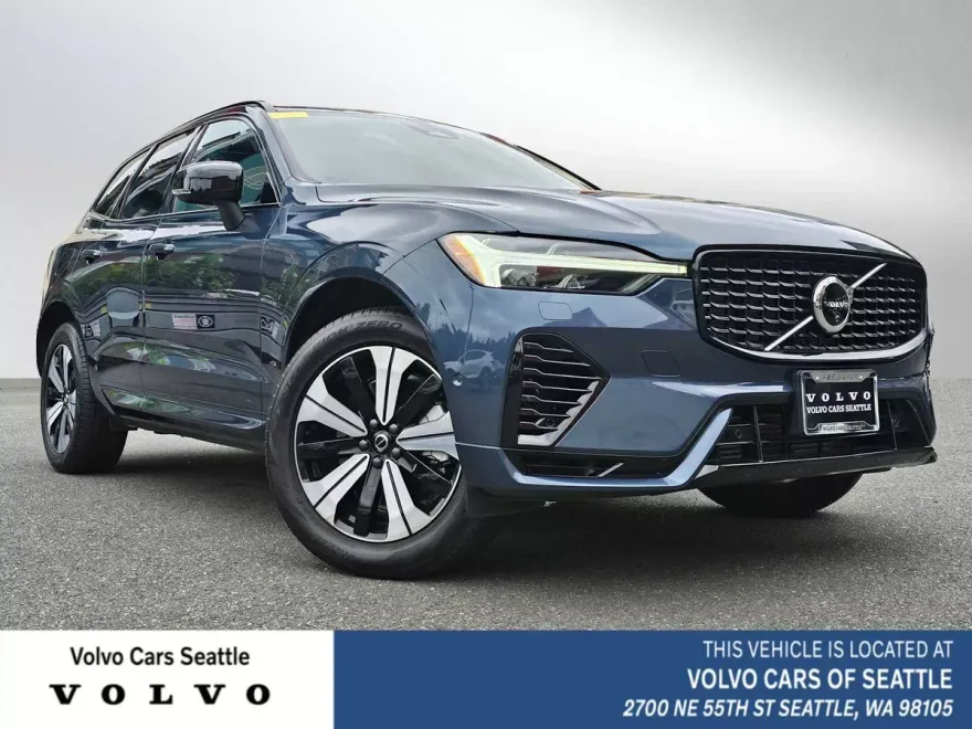 2024 Volvo XC60 Recharge Hybrid Plus photo 1