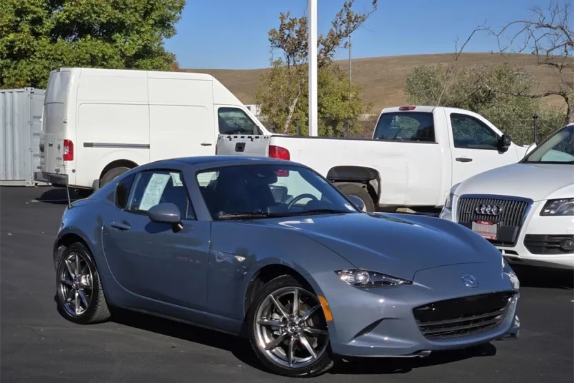 2021 Mazda MX-5 Miata RF Miata Grand Touring photo 1