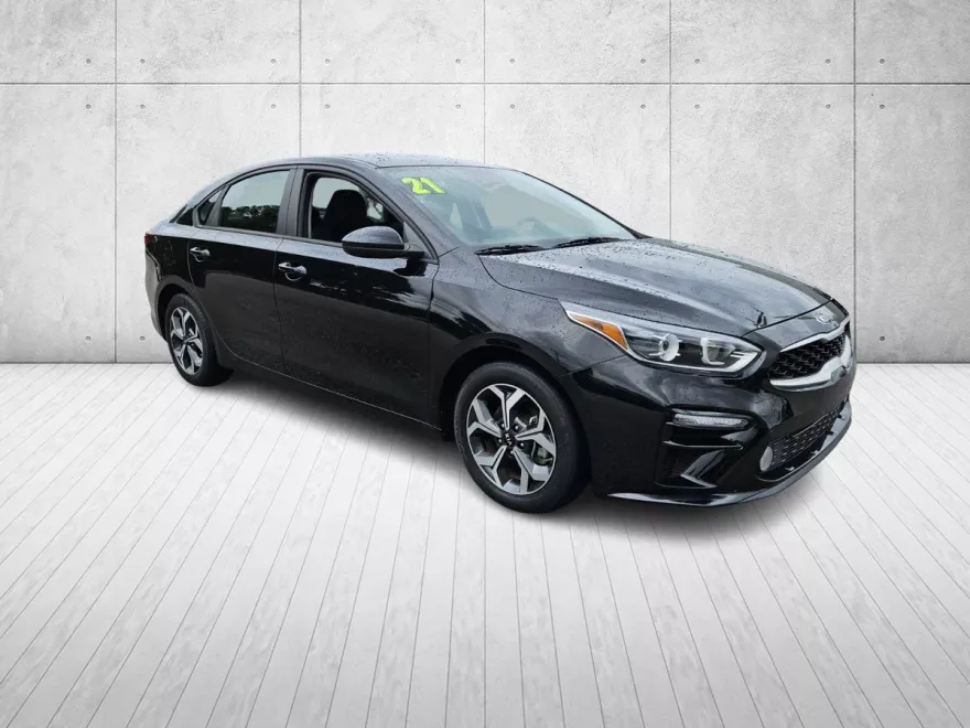 2021 Kia Forte LXS photo 1