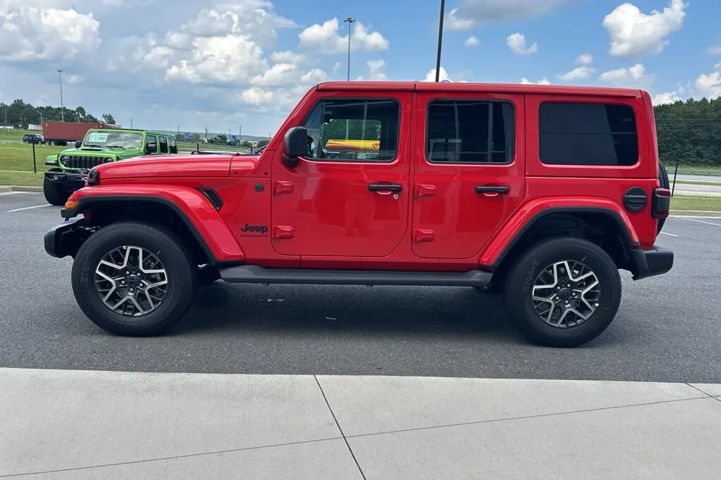 2025 Jeep Wrangler Sahara photo 1