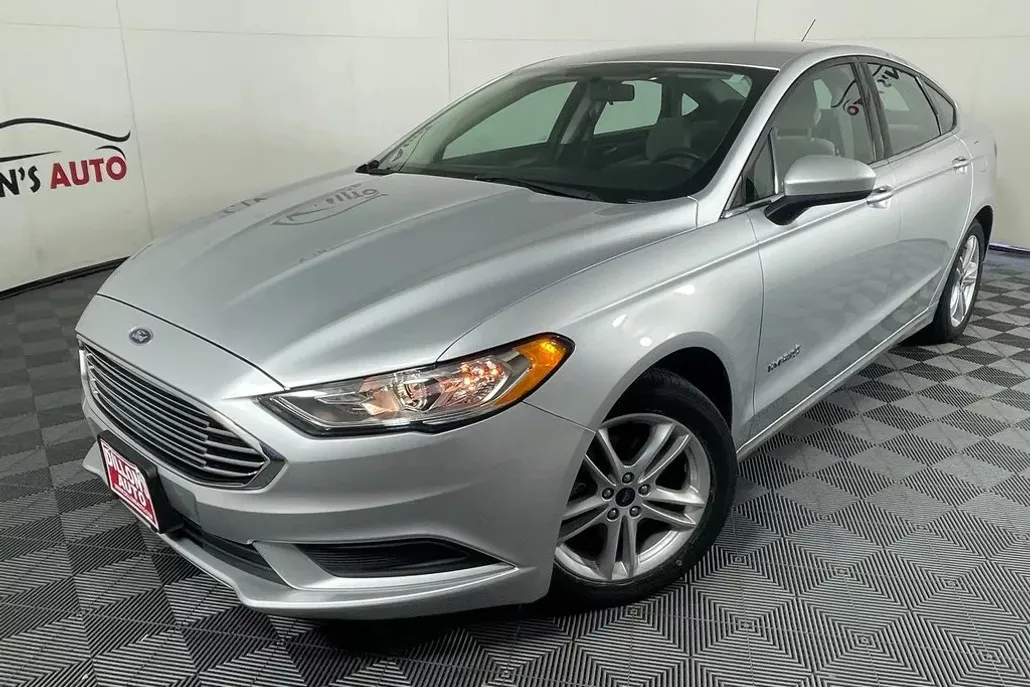2018 Ford Fusion Hybrid S photo 1