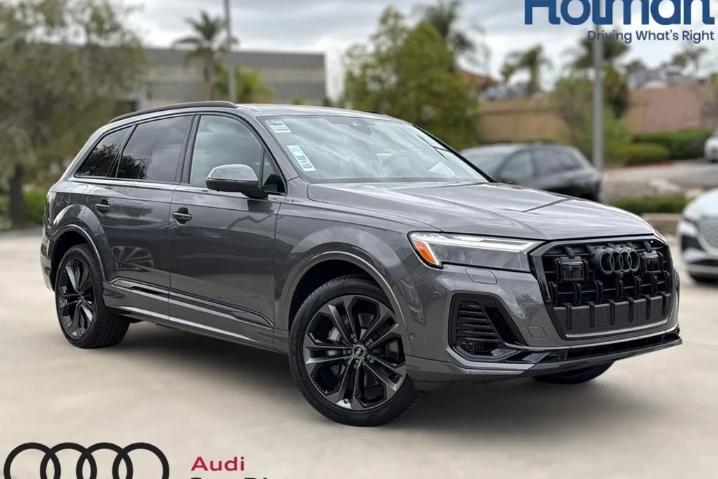 2025 Audi Q7 55 Premium Plus photo 1