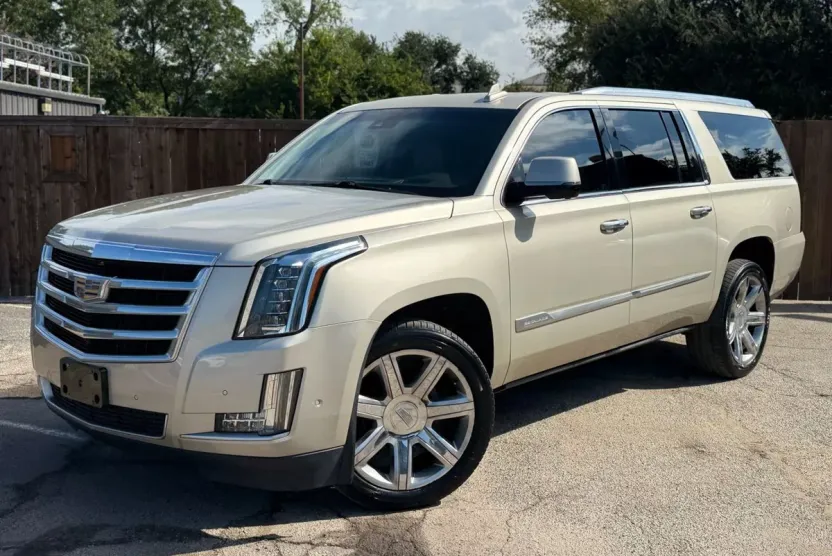 2017 Cadillac Escalade ESV Luxury Sport photo 1