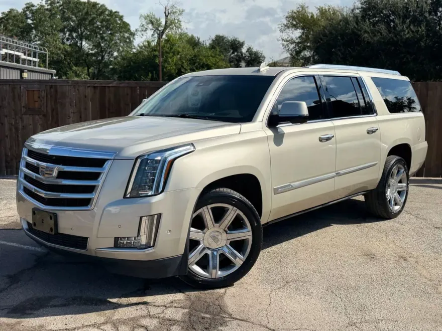 2017 Cadillac Escalade ESV Luxury Sport photo 1