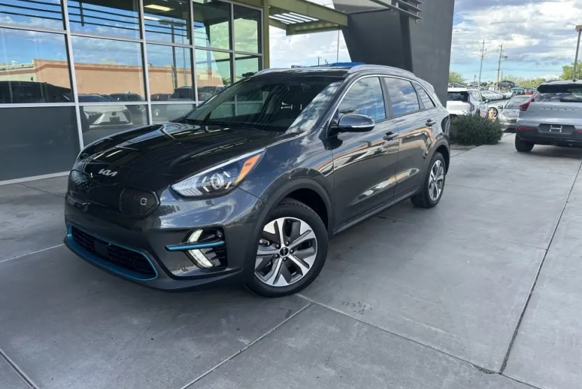2022 Kia Niro EV EX photo 1