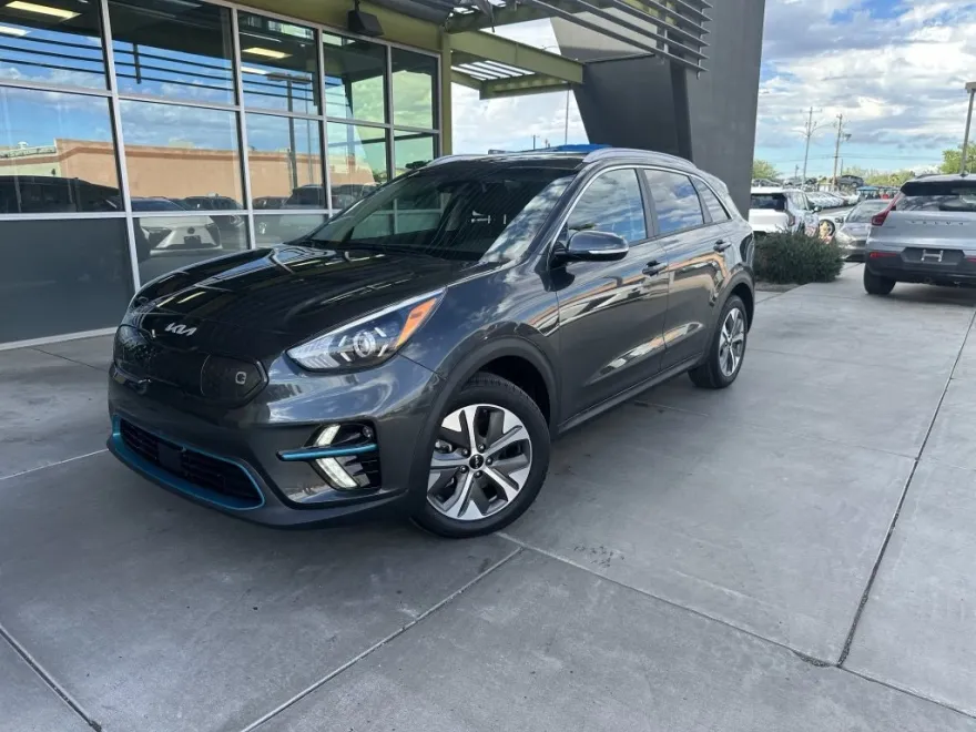 2022 Kia Niro EV EX photo 1