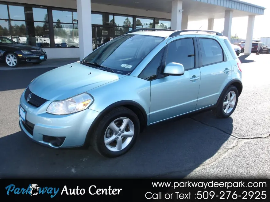 2009 Suzuki SX4 photo 1