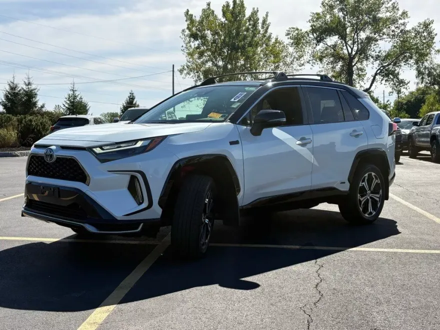 2023 Toyota RAV4 Prime XSE photo 1