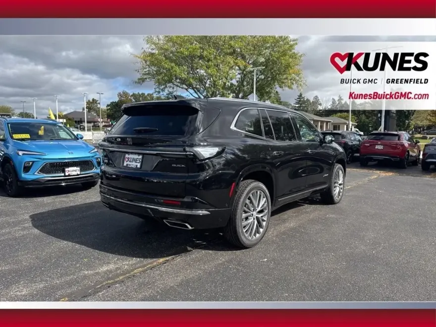 2026 Buick Enclave Avenir photo 1