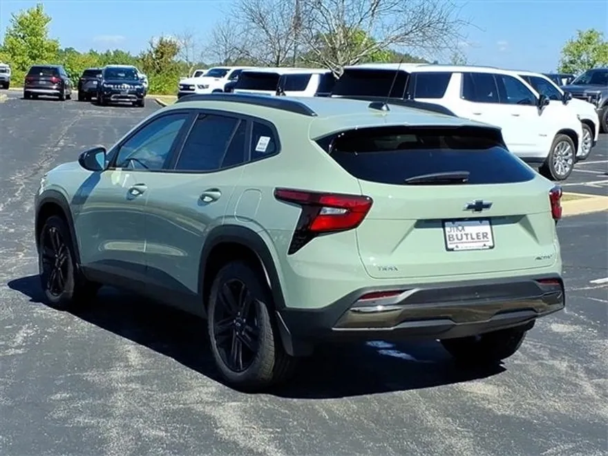 2026 Chevrolet Trax ACTIV photo 1