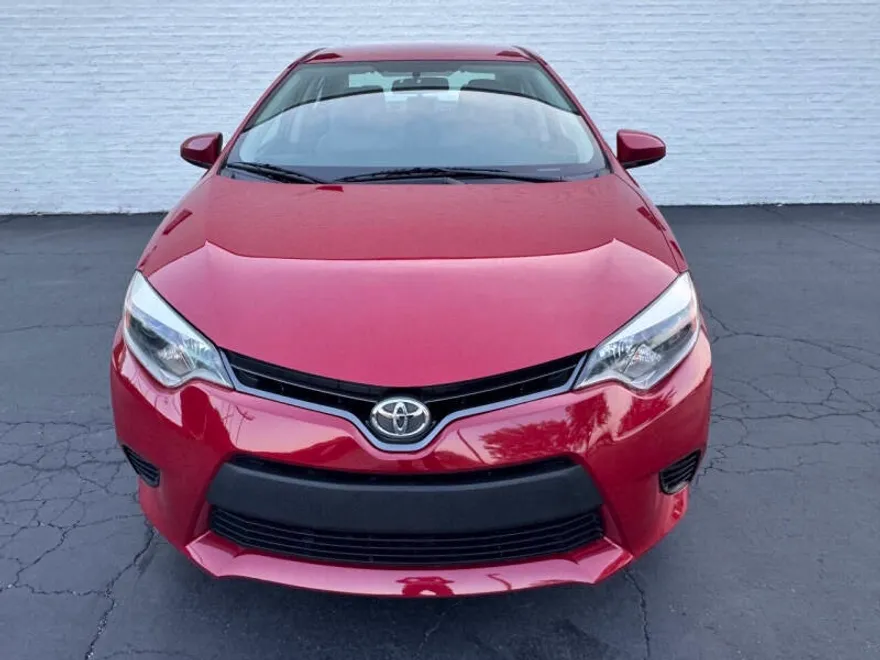 2016 Toyota Corolla L photo 1