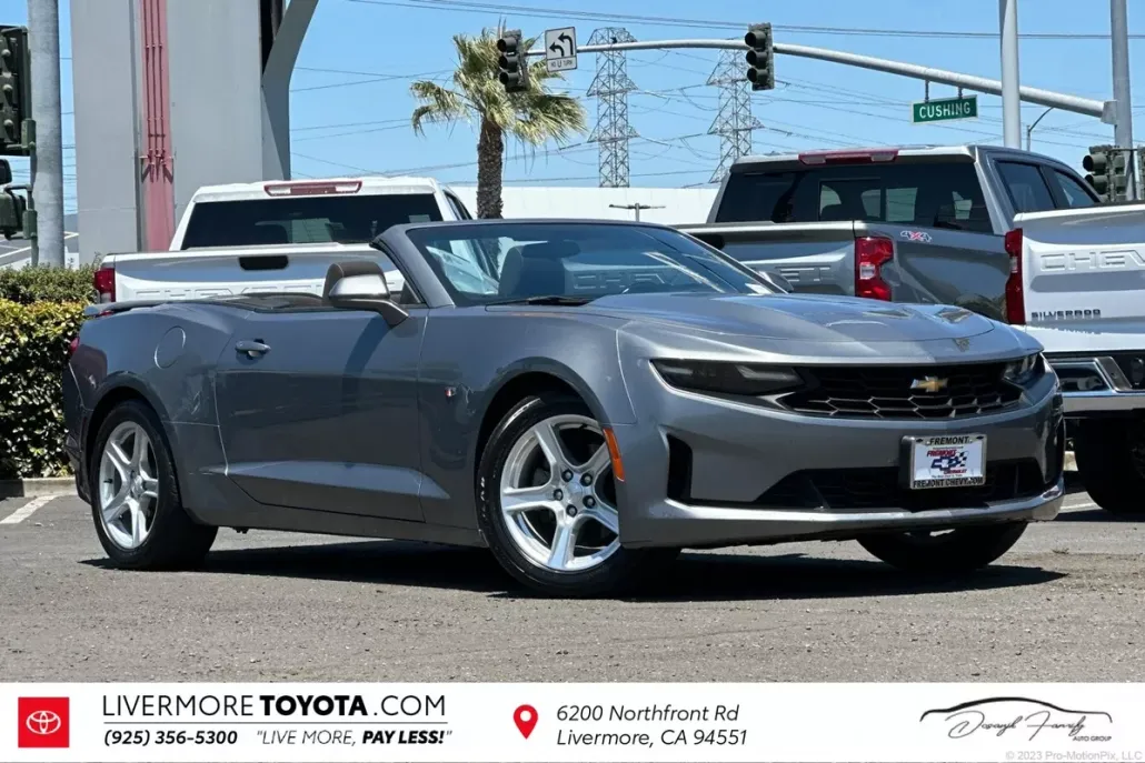 2020 Chevrolet Camaro 1LT photo 1